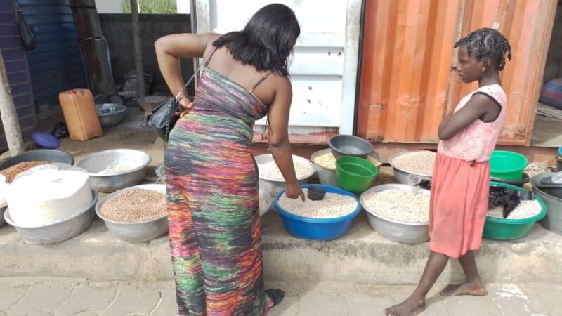 Cultiver du niébé contribue à garantir la sécurité alimentaire en Afrique